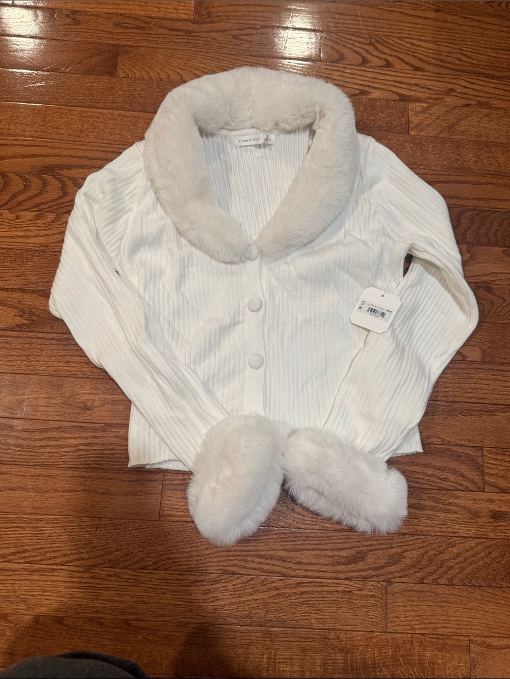 Altar’d State Women Cream Faux-Fur Trim Cardigan Jacket